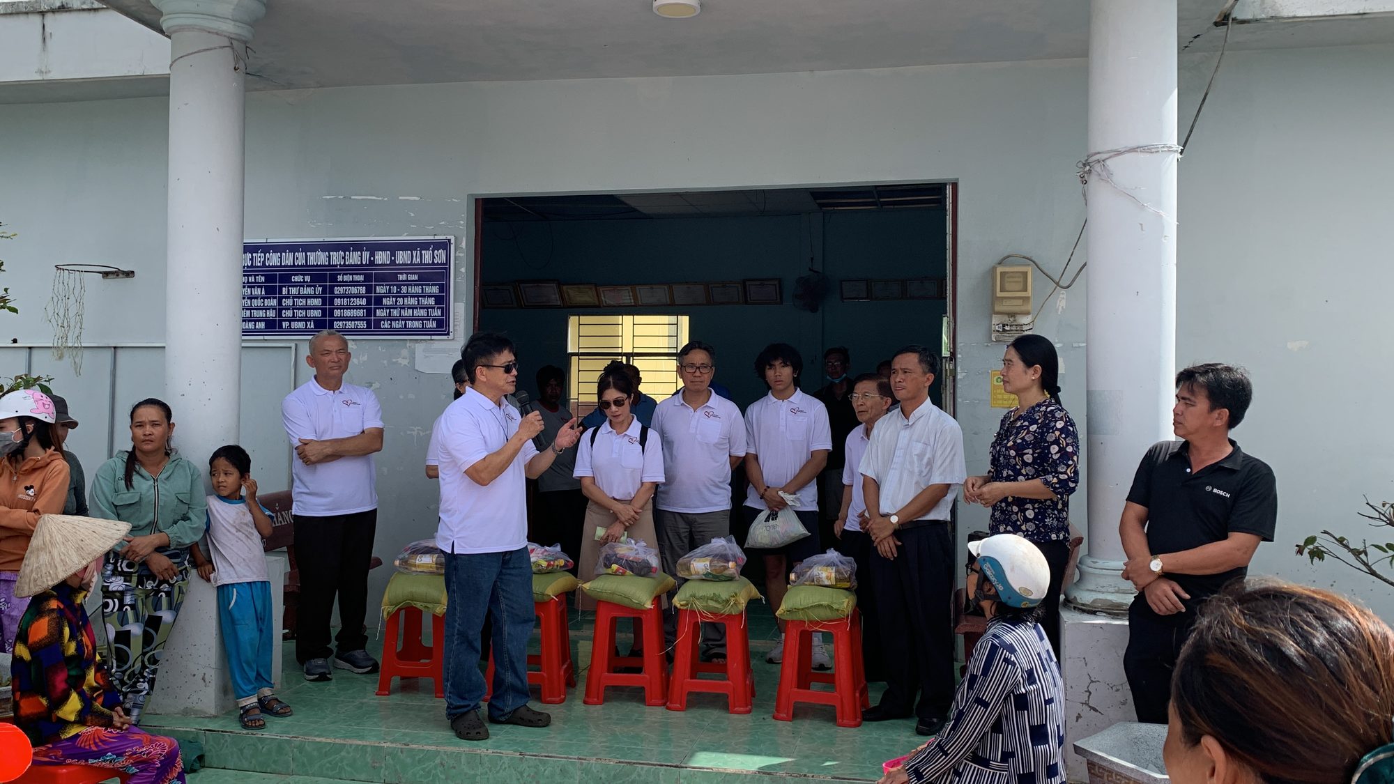 Cùng nhau đem lại niềm vui